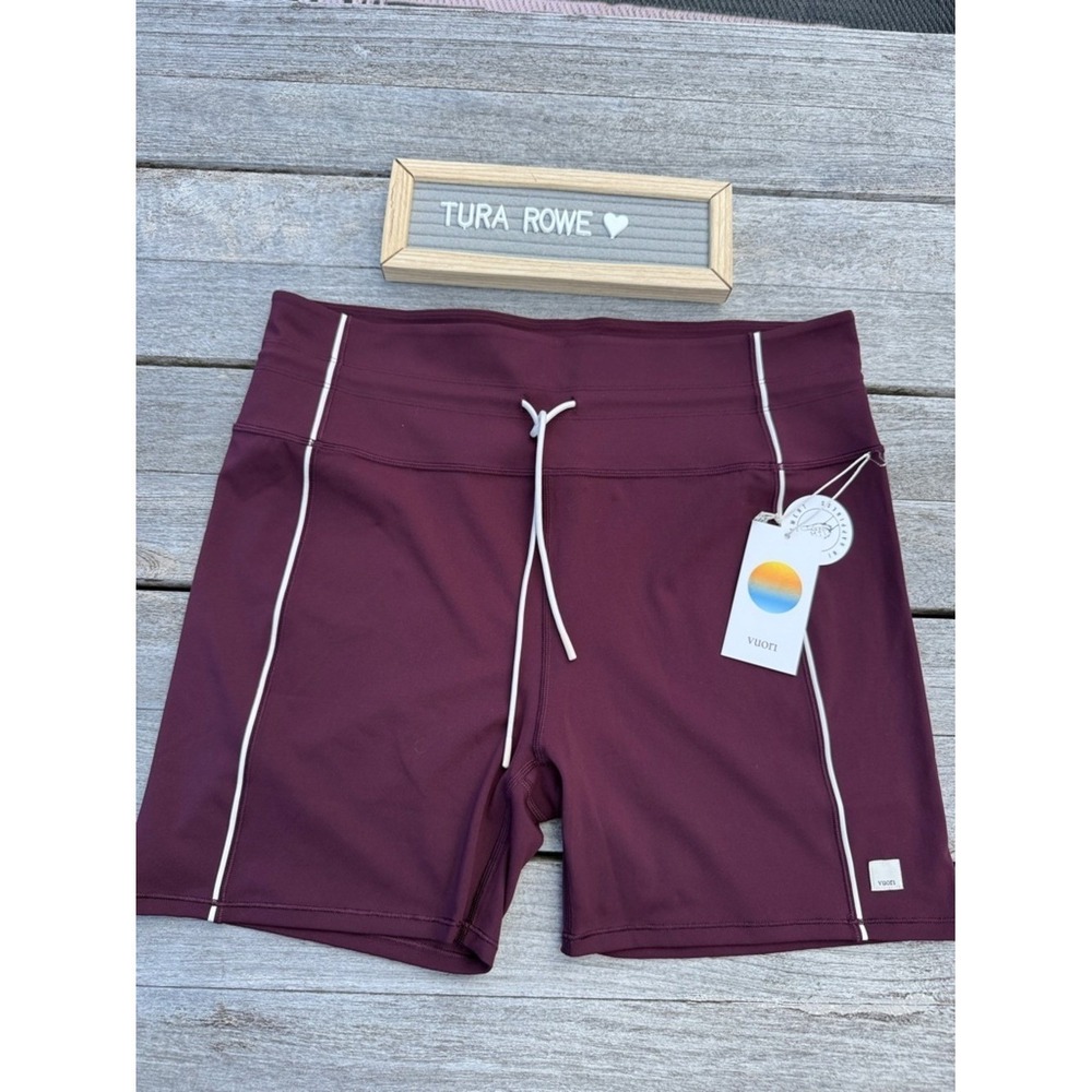 VUORI Daily Piped Short 5" Cerise Women's XXL NWT High Rise Athletic Shorts